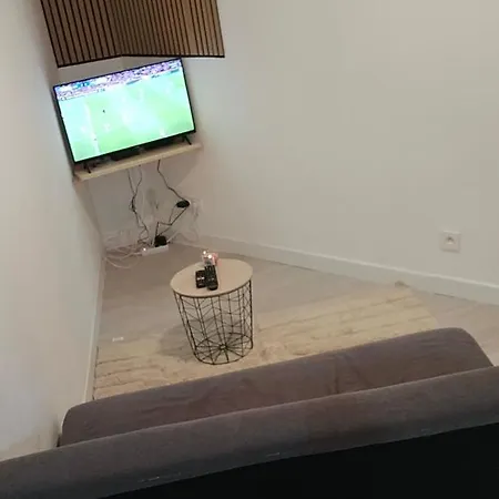 Appartamento 2-bedroom Duplex Apartment, 7 Minutes From Futuroscope