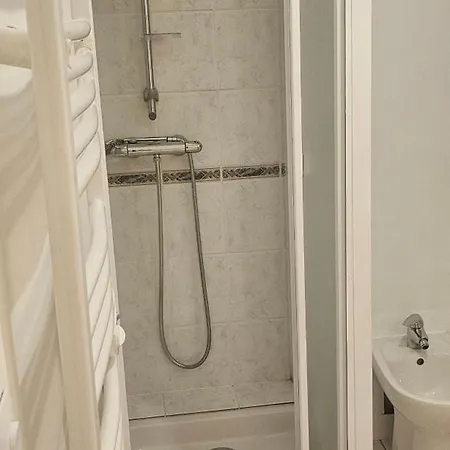 Appartamento 2-bedroom Duplex Apartment, 7 Minutes From Futuroscope *